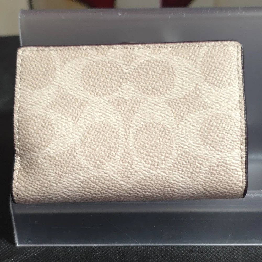 Coach Leather Wallet Taupe/Sand NWT - Picture 3 of 11